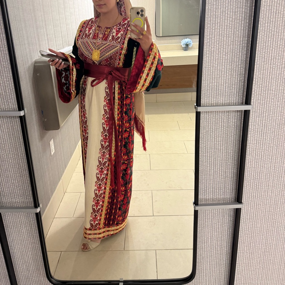 Palestinian Thobe - Picture 3 of 4